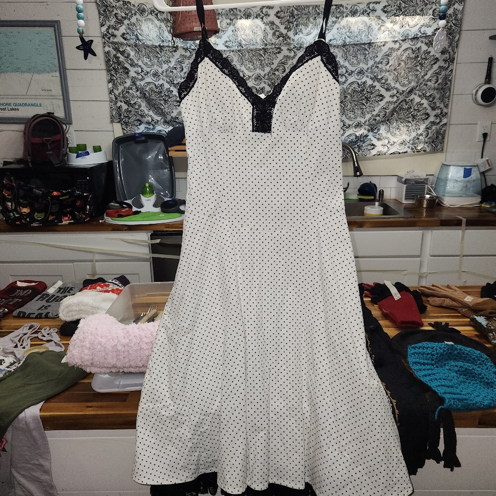 White/black dot dress